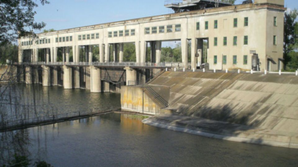 Канал Северский Донец --- искусственный канал в Донецкой области