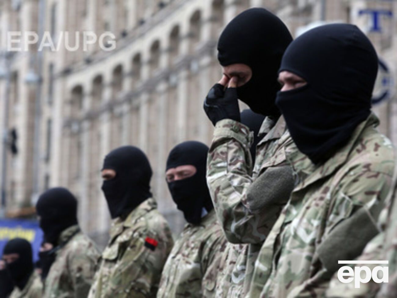 По данным прокуратуры, майдановцы продолжают удерживать 12 админзданий в Киеве