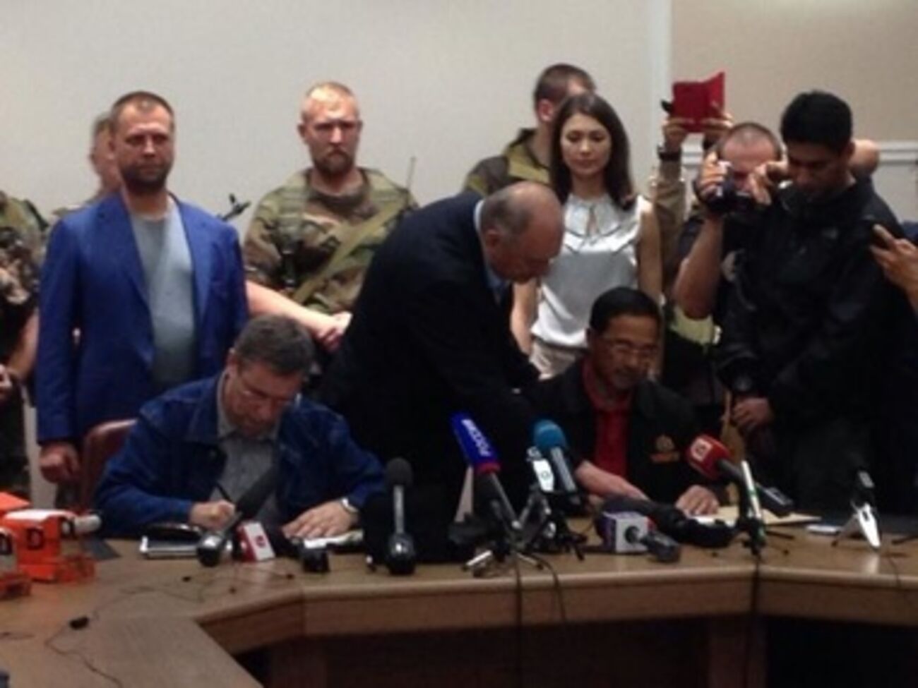 Представитель Малайзии подписал с боевиками меморандум о передаче бортовых самописцев сбитого Boeing