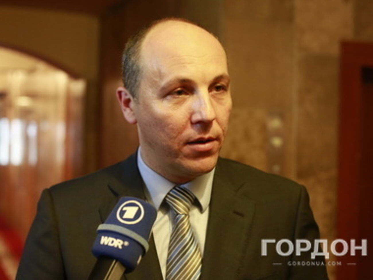 Андрей Парубий: Террористы обстреливают пустую территорию Российской Федерации, а в ответ наносятся удары по нашим позициям