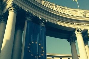 МИД: Украина приветствует единогласное одобрение Советом Безопасности ООН резолюции по международному расследованию авиакатастрофы