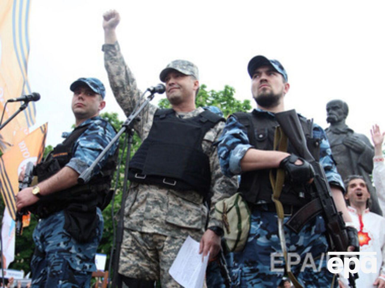 Кремле не хотят "еще больше пачкаться" связями с "ДНР" и "ЛНР", заявил Шкиряк