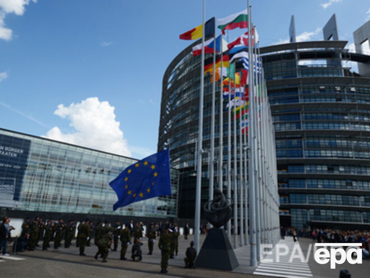 Совет ЕС выступает за прекращение боевых действий на востоке Украины