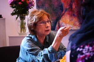 Лия Ахеджакова выразила восхищение поэзией Орлуши