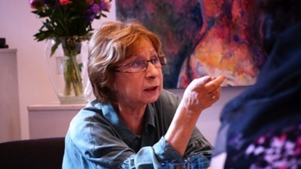 Лия Ахеджакова выразила восхищение поэзией Орлуши