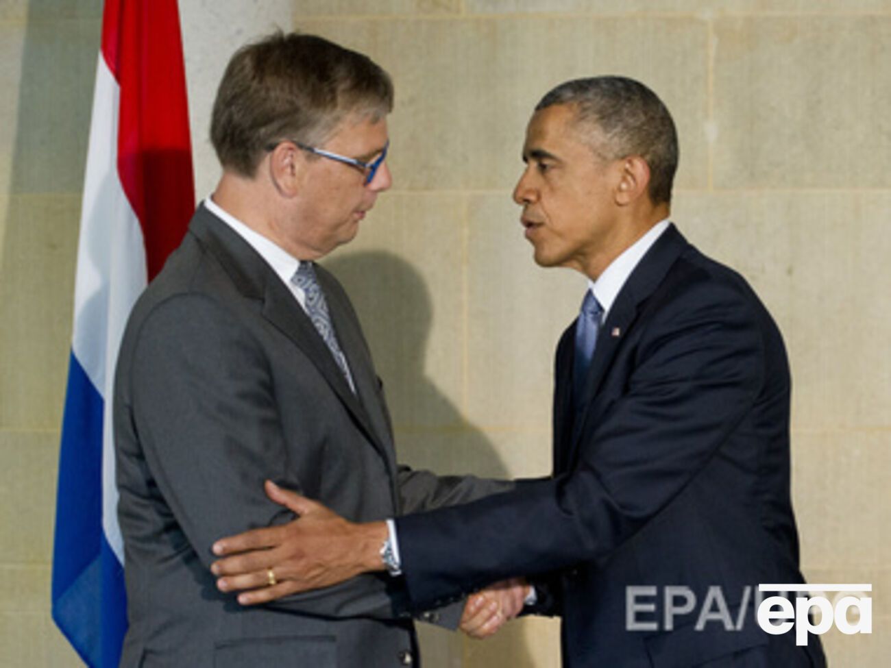 Обама выразил Рютте свои соболезнования по поводу трагедии MH17
