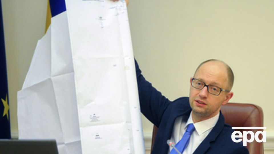 Яценюк приказал правительству в течение 10 дней создать список юридических и физических лиц, которые подпадут под санкции