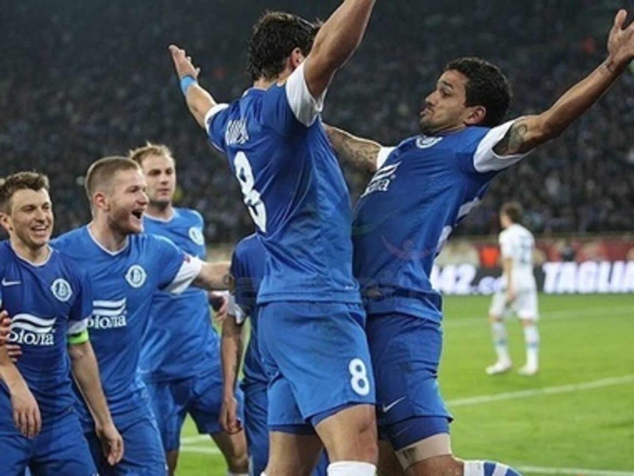 УЕФА не разрешил играть в Днепропетровске