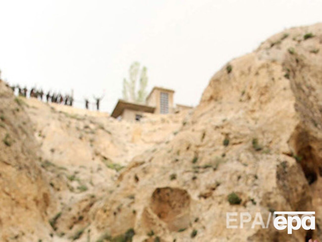 Двое мужчин и женщина были арестованы в городе Альба