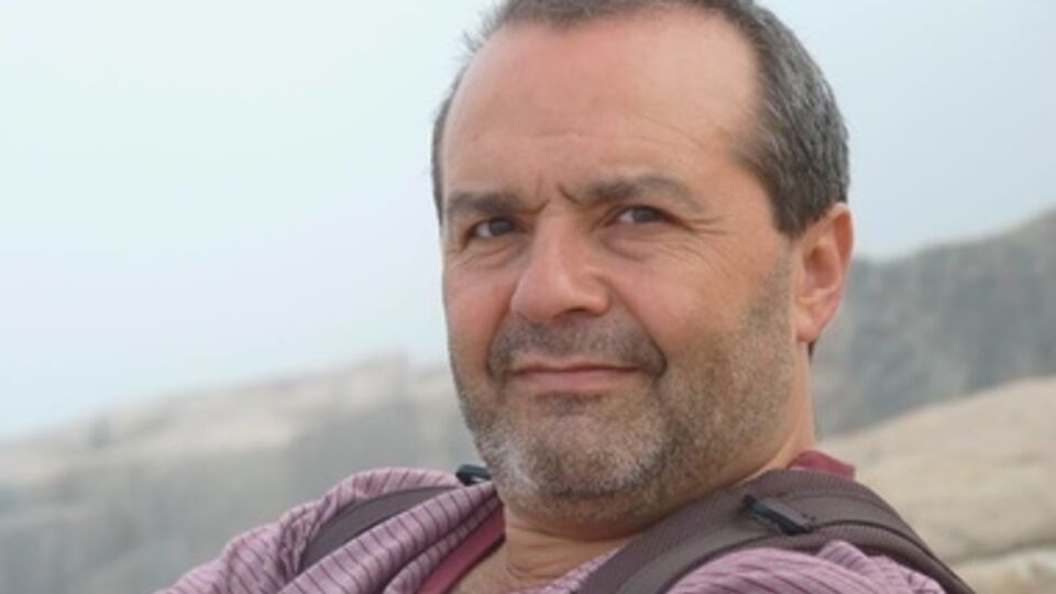 Виктор Шендерович: Пока Америка вкладывала миллиарды долларов в разработку альтернативных источников энергии, в России пилили доходы от безальтернативных