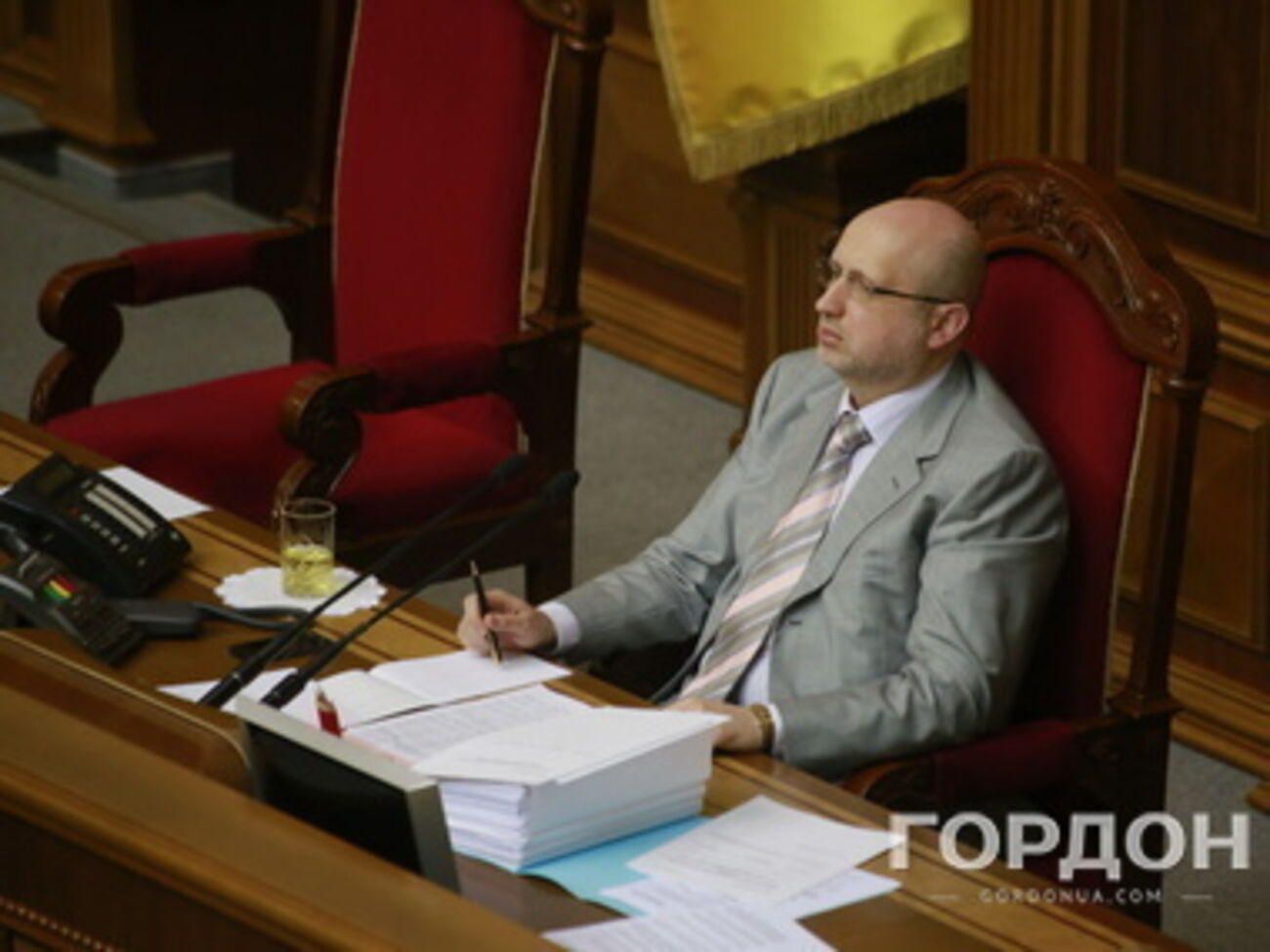 Турчинов закрыл заседание до завтра