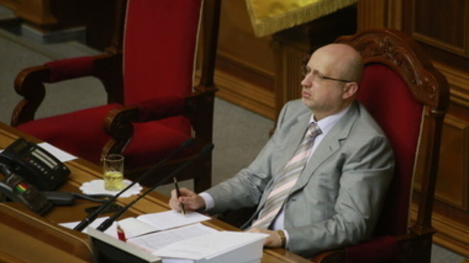 Турчинов закрыл заседание до завтра