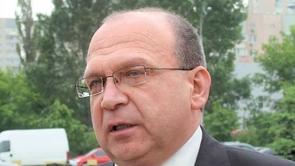 Владимир Гунчик --- заслуженный машиностроитель Украины