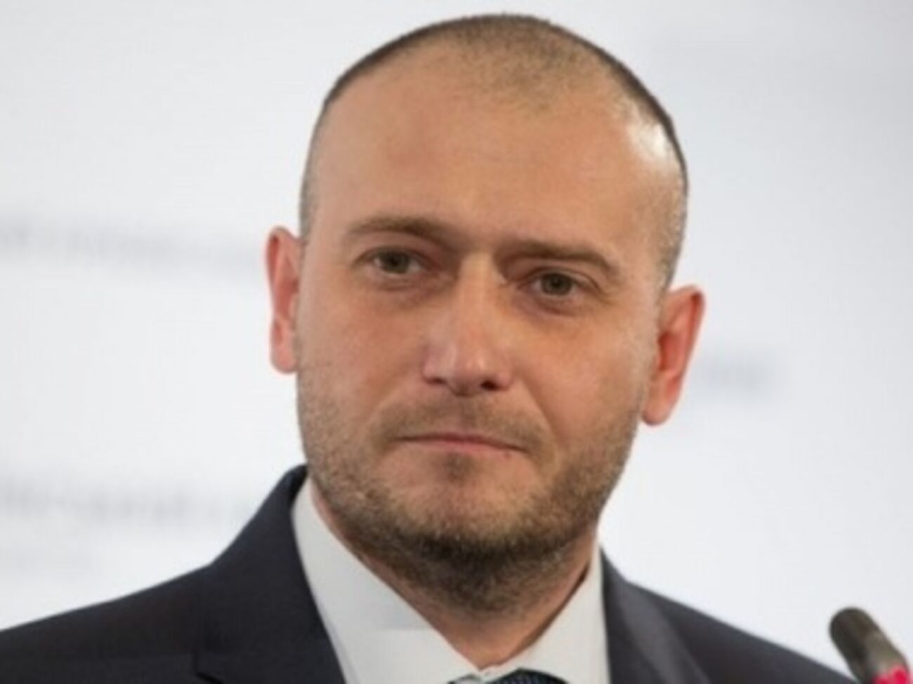 Интерпол сегодня объявил в розыск Дмитрия Яроша