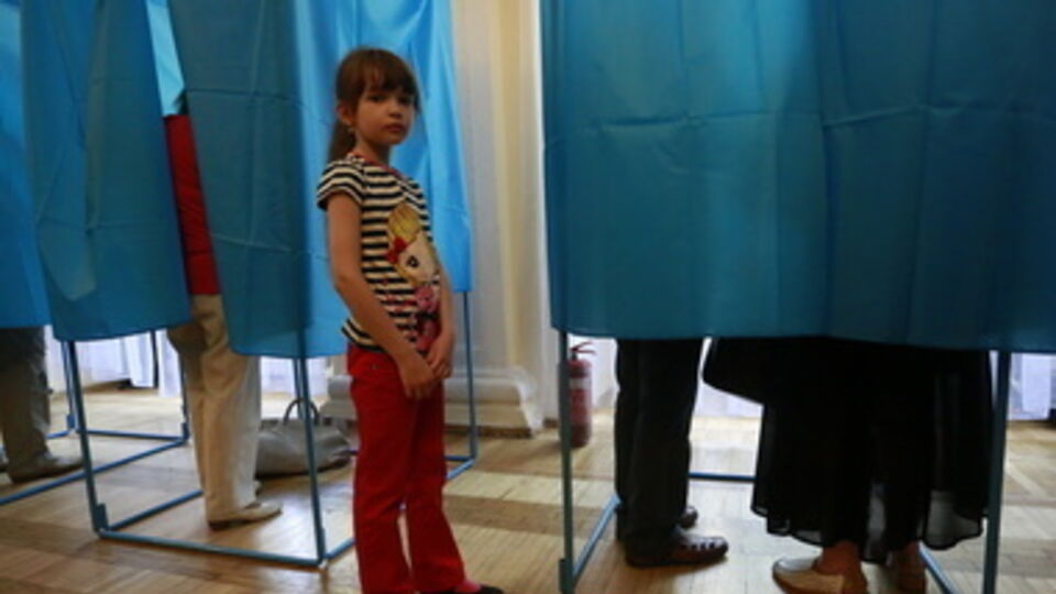 Внеочередные парламентские выборы могут пройти в Украине осенью