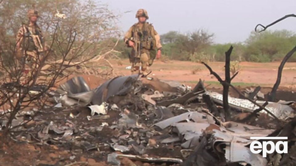 Крушение алжирского самолета DC-9 в Мали. Фоторепортаж