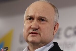 Смешко выступает за создание Ставки верховного главнокомандующего
