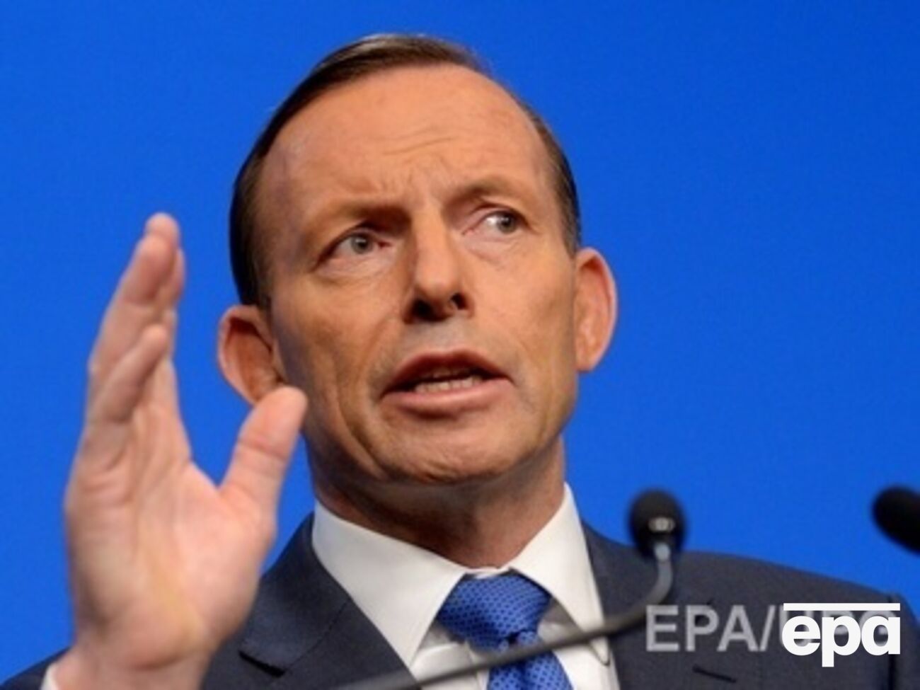 28 из 298 человек, находившихся на борту, были австралийцами, еще 8 постоянно жили в Австралии