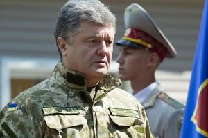 Порошенко сообщил о помощи украинским военным