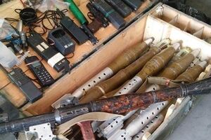 Семенченко: Все, чем Минобороны не хотело снабжать, получено на "гостеприимных складах местных сепаратистов"