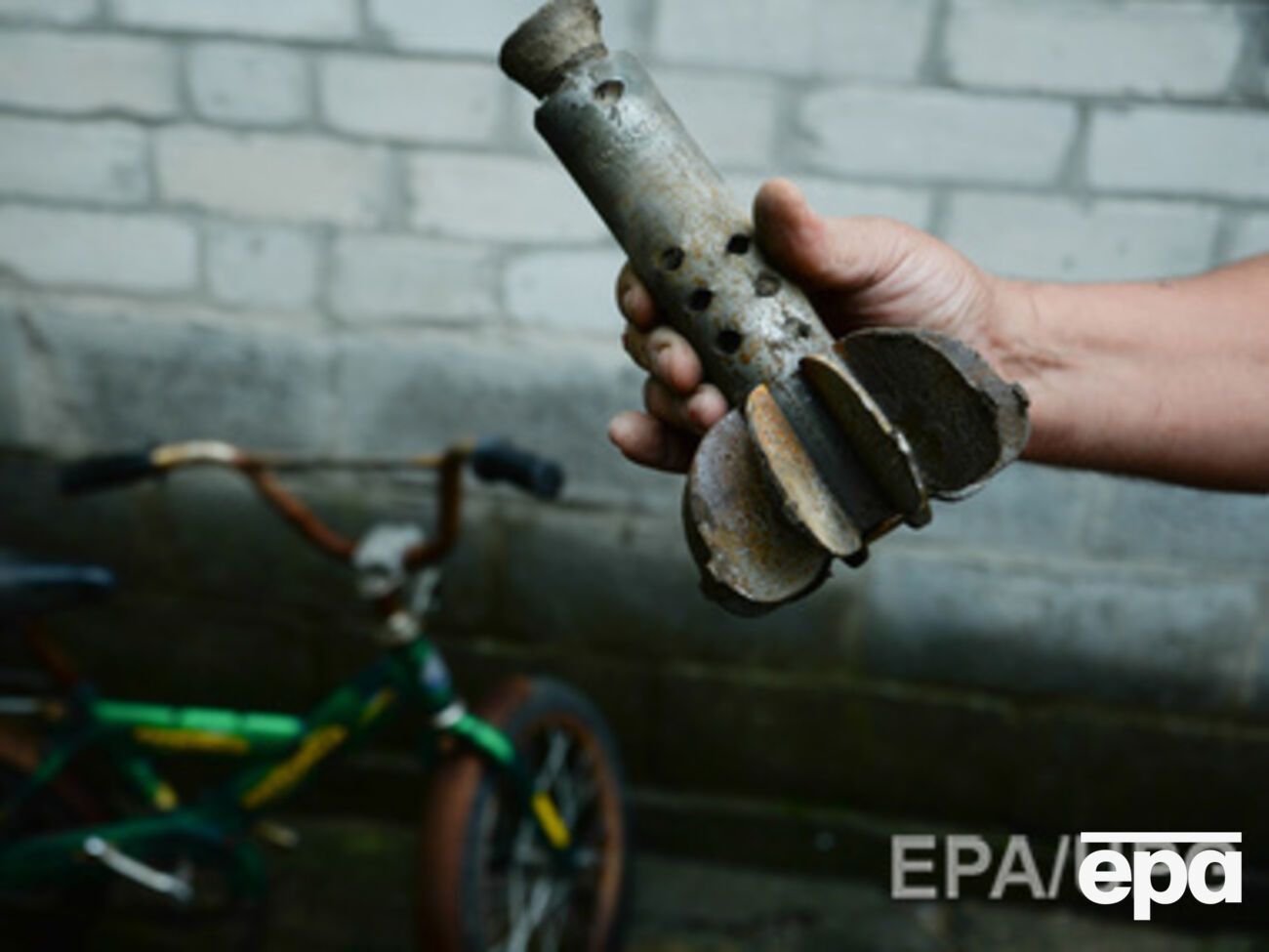 В результате обстрела погибли два ребенка