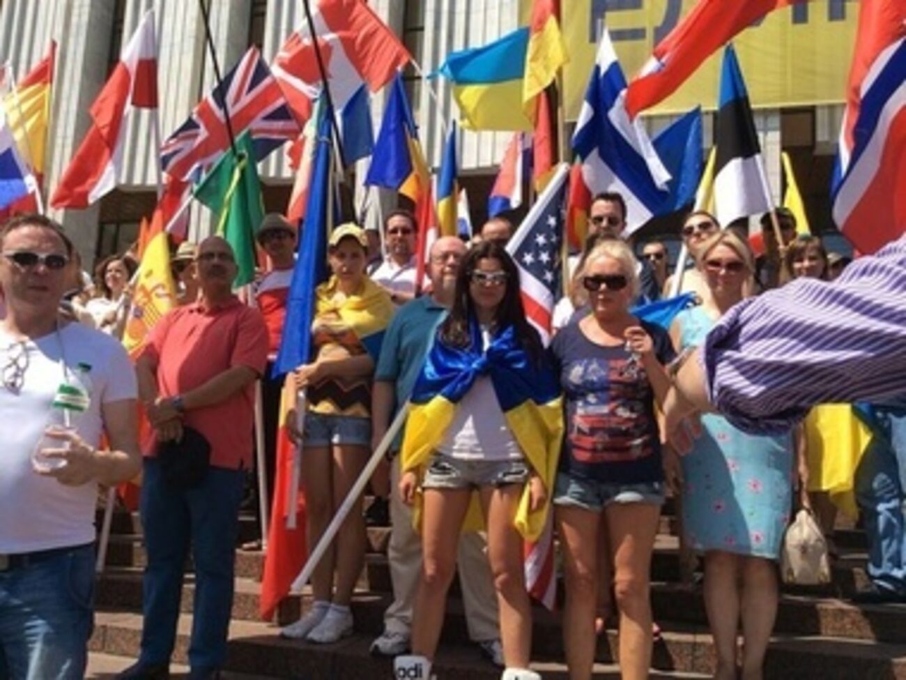 В Киеве прошел марш против терроризма. Видео