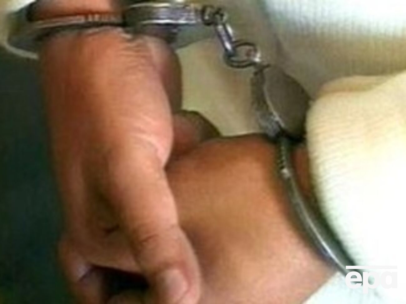 Керри потребовал от Лаврова прекратить обстрелы Украины и поставки оружия боевикам