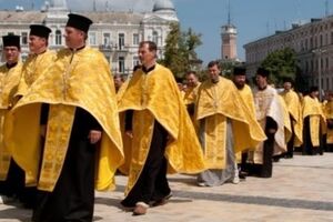 27 июля в Киеве на молебне в честь Крещения Руси молились за защитников Украины<br /><br />