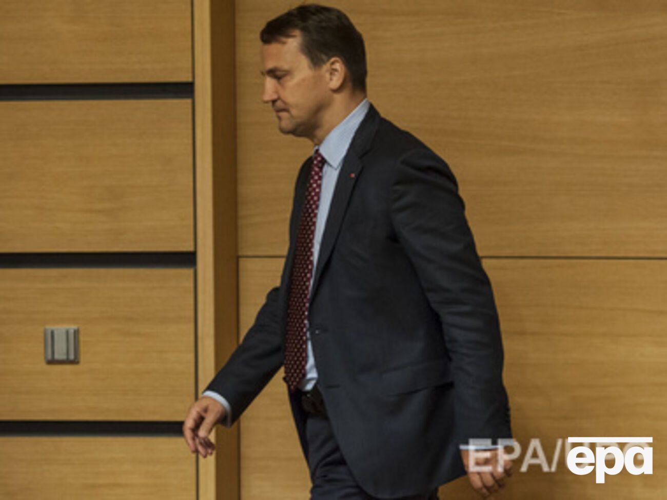 Сикорский заверил, что "ДНР" и "ЛНР" будут признаны террористическими организациями