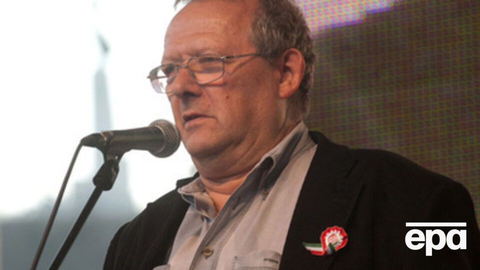 Адам Михник