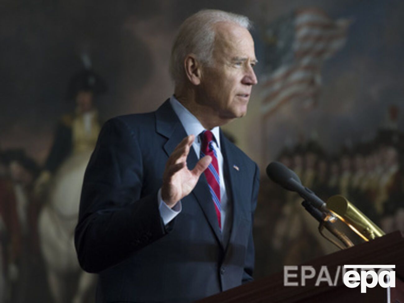 Агентство: Байден сообщил о выделении помощи Донбассу