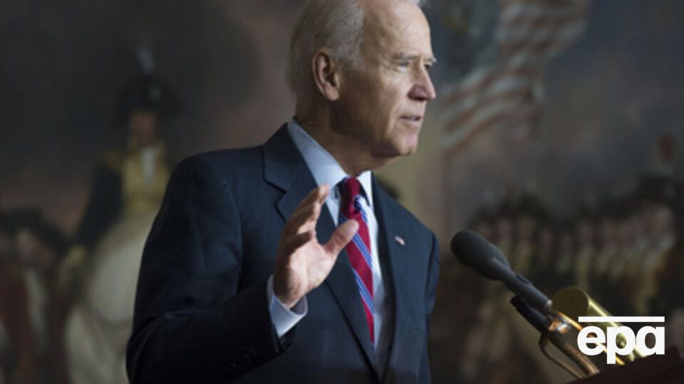 Агентство: Байден сообщил о выделении помощи Донбассу