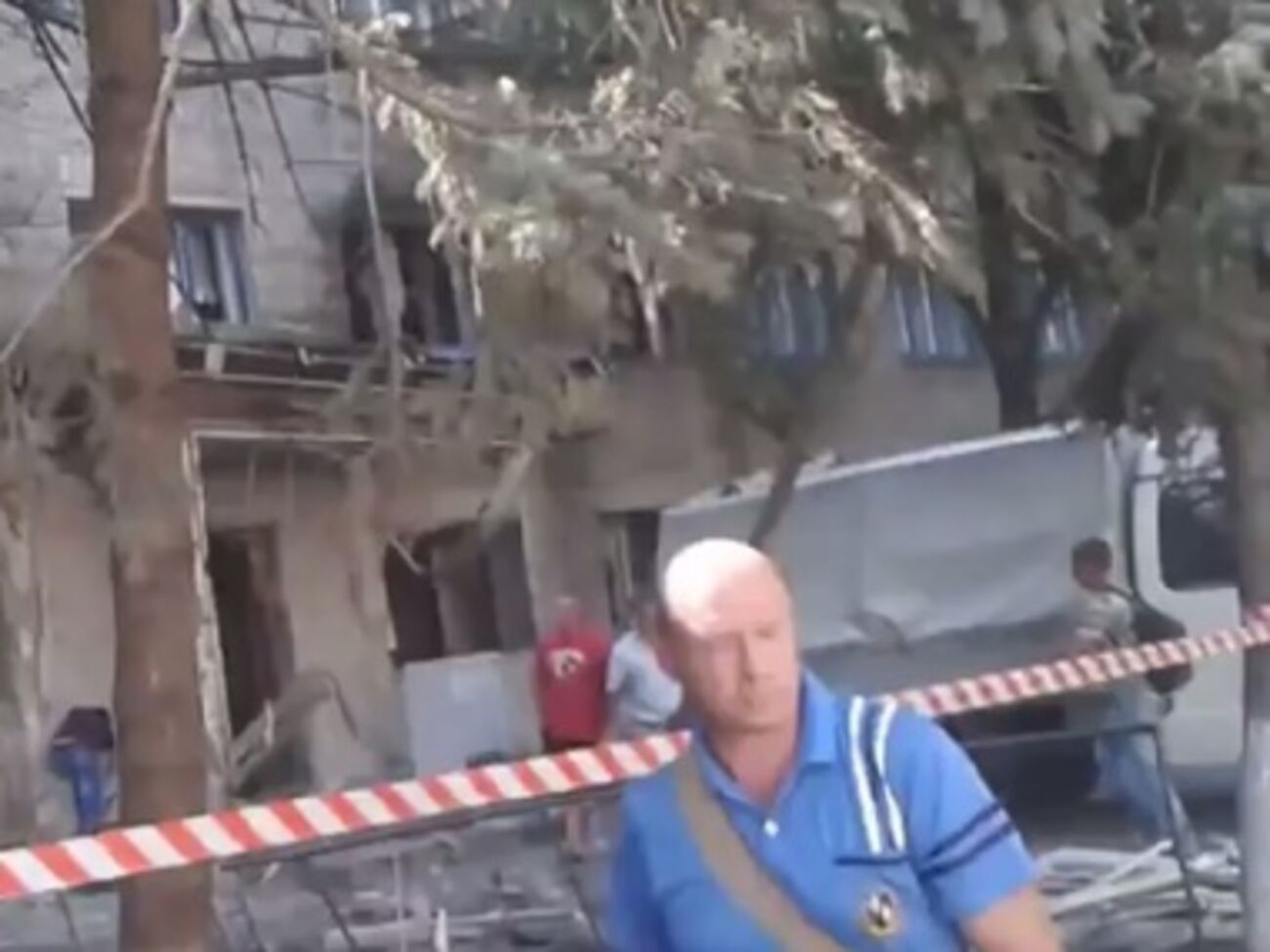 Последствия обстрела в Ясиноватой