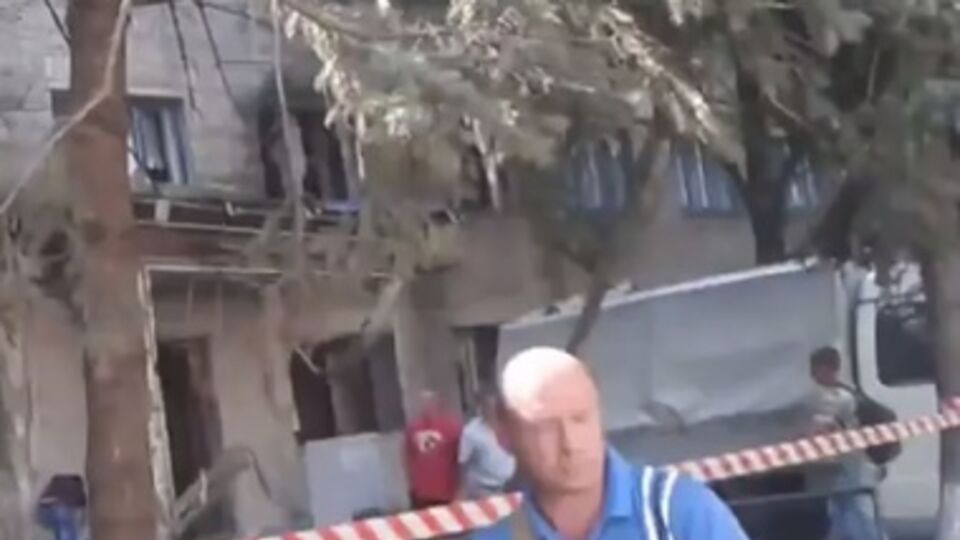 Последствия обстрела в Ясиноватой