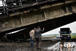 Взорванный 7 июля в районе Новобахмутовки железнодорожный мост