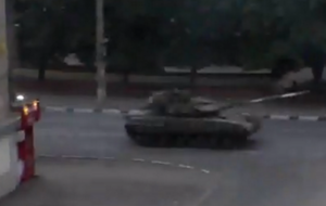 Военная техника на улицах Краснодона