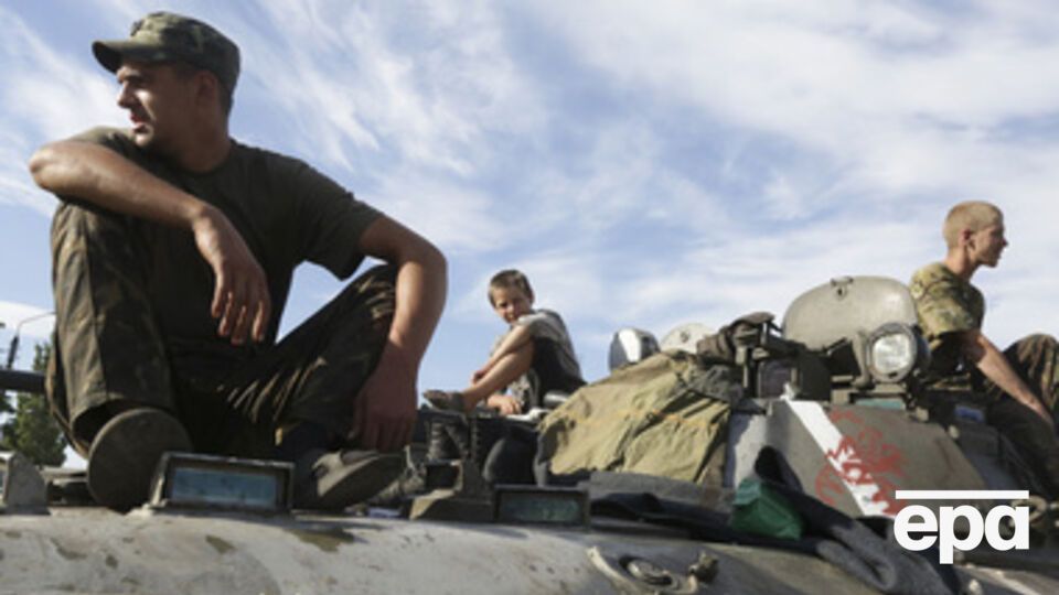 Украинские военные разбили колонну боевиков