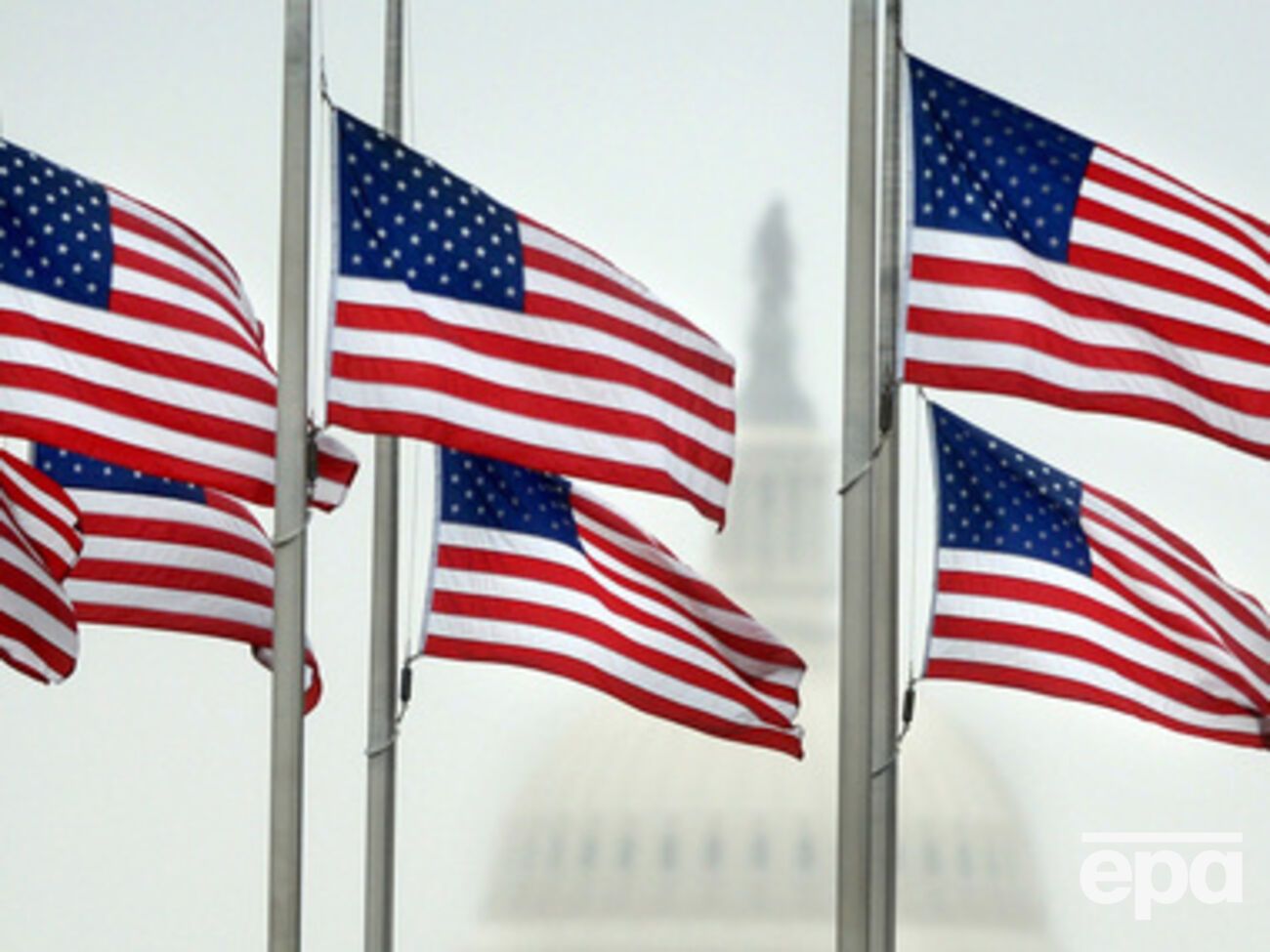 Американское посольство временно не выдает визы в Москве