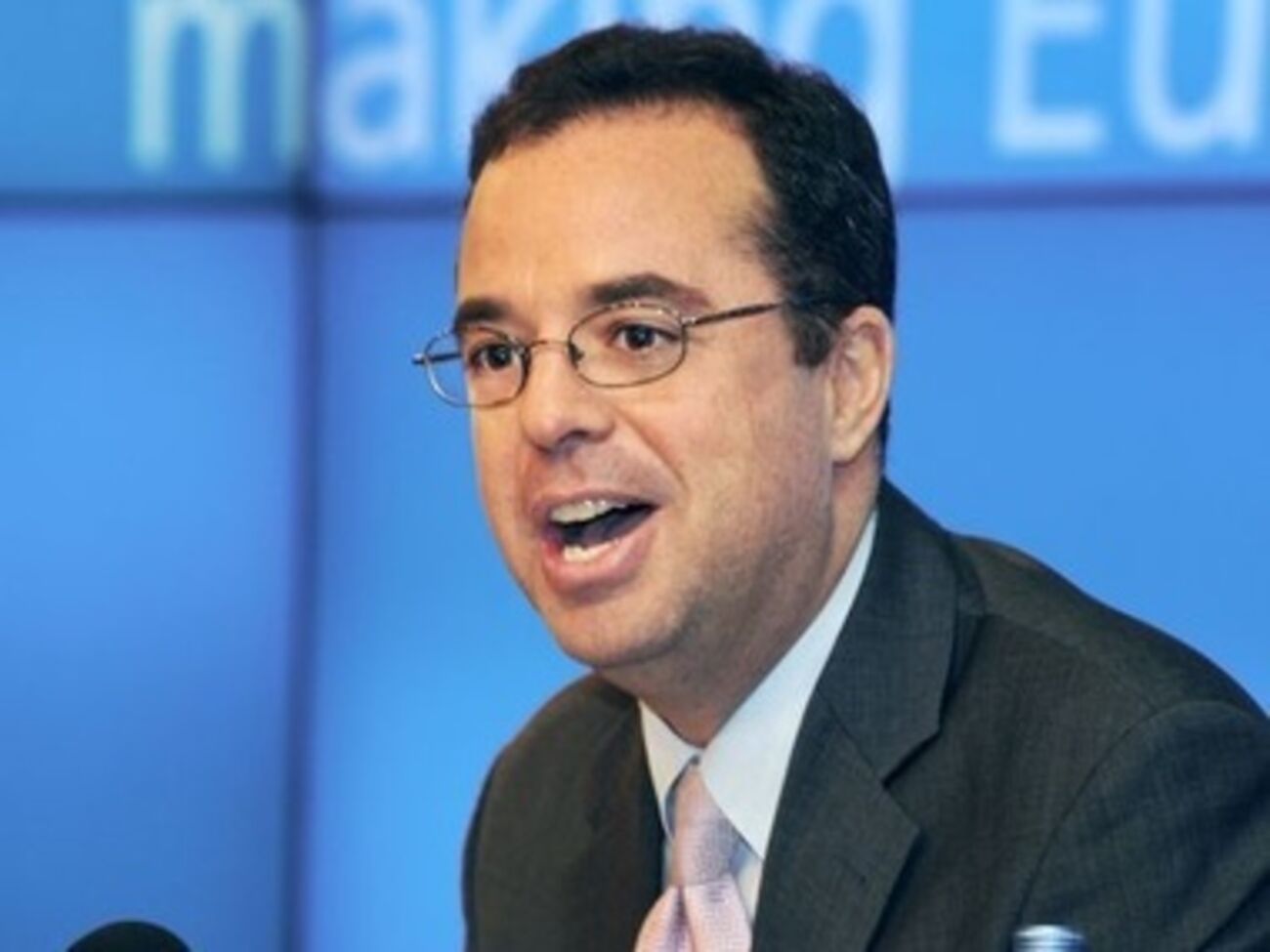 Питер Шпигель: Российский "Сбербанк" ожидают санкции третьего уровня