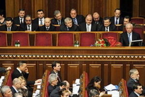 Последствия обстрела террористами жилого квартала в Луганске. Видео