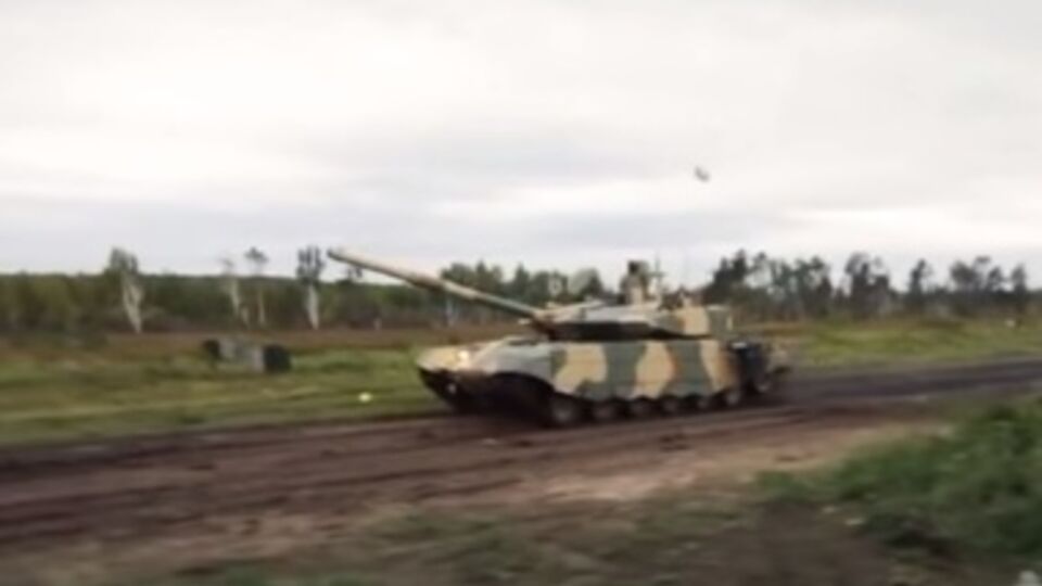 Российская техника двигалась в 15 км от границы с Украиной