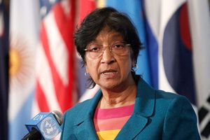 Нави Пиллей снова призвала остановить насилие на Донбассе