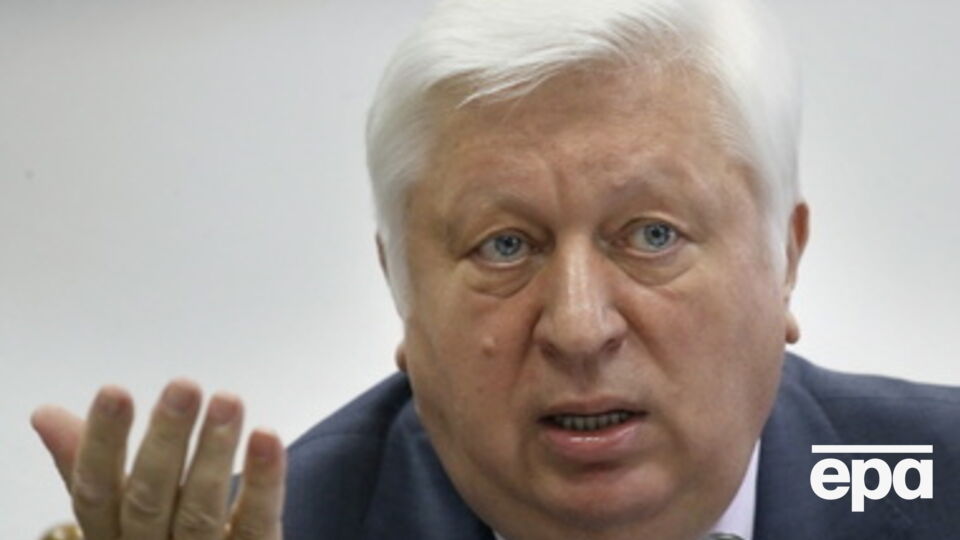 По одной из версий Геращенко, экс-генпрокурор в Москве завел молодую любовницу