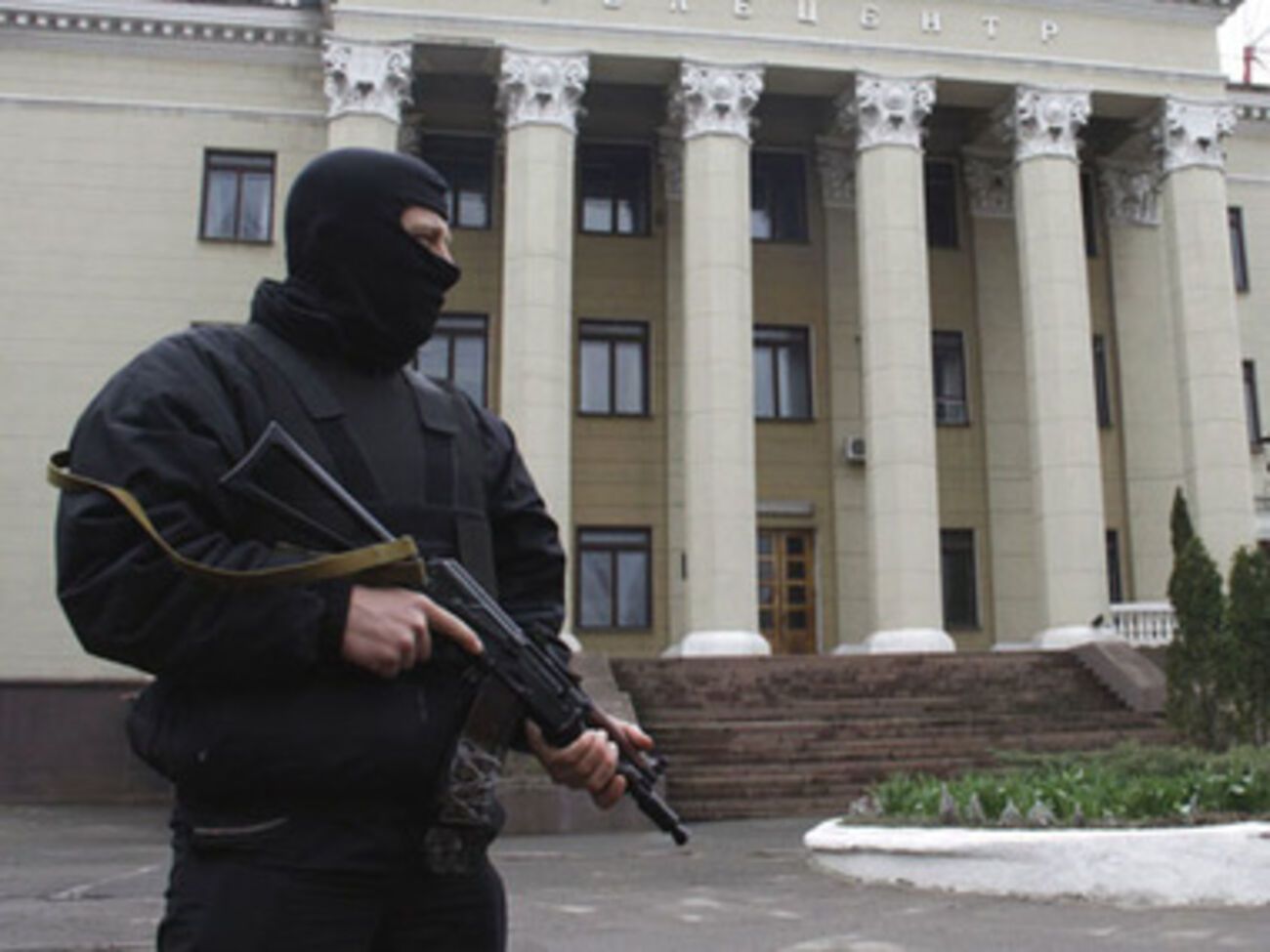 Милиционеры, перешедшие на сторону "ДНР", будут задержаны, уверены в МВД