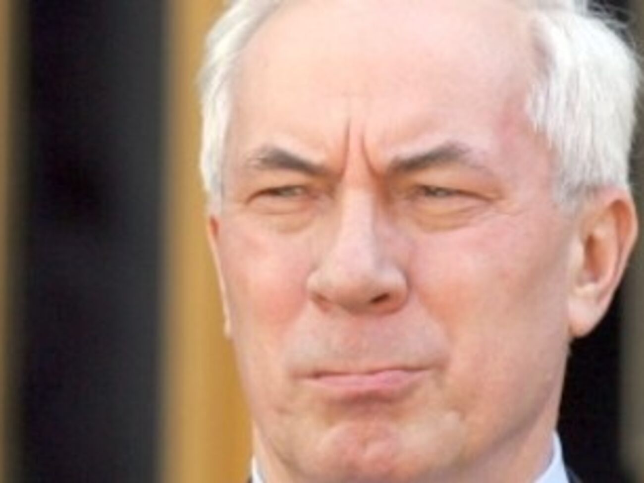 Интернет заполнили фотожабы на тему "Сняли с поезда и отправили в Нацгвардию"