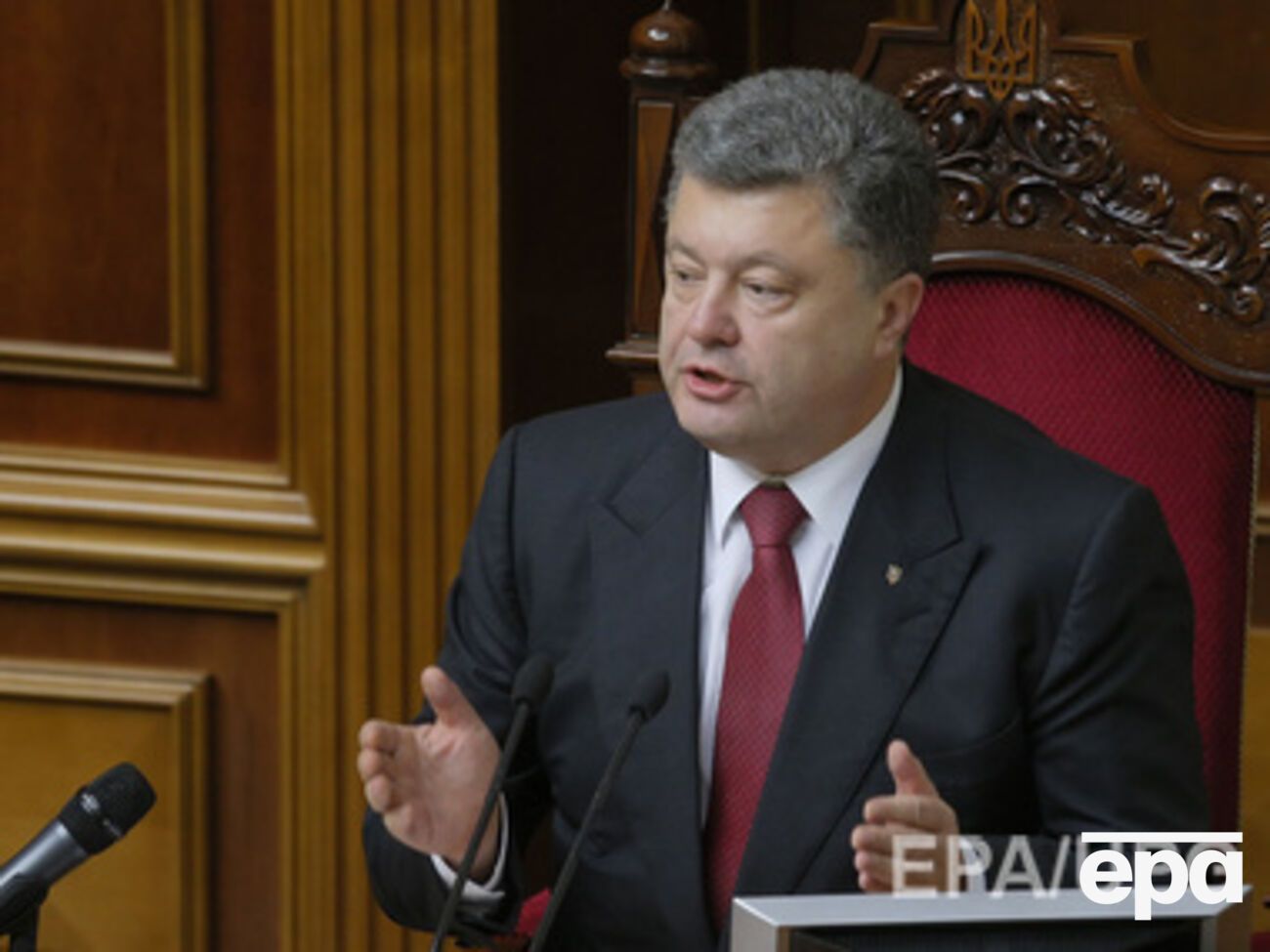 Петр Порошенко проводит совещание с силовиками