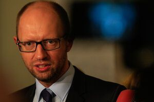 Арсений Яценюк предложил переформатировать Кабмин