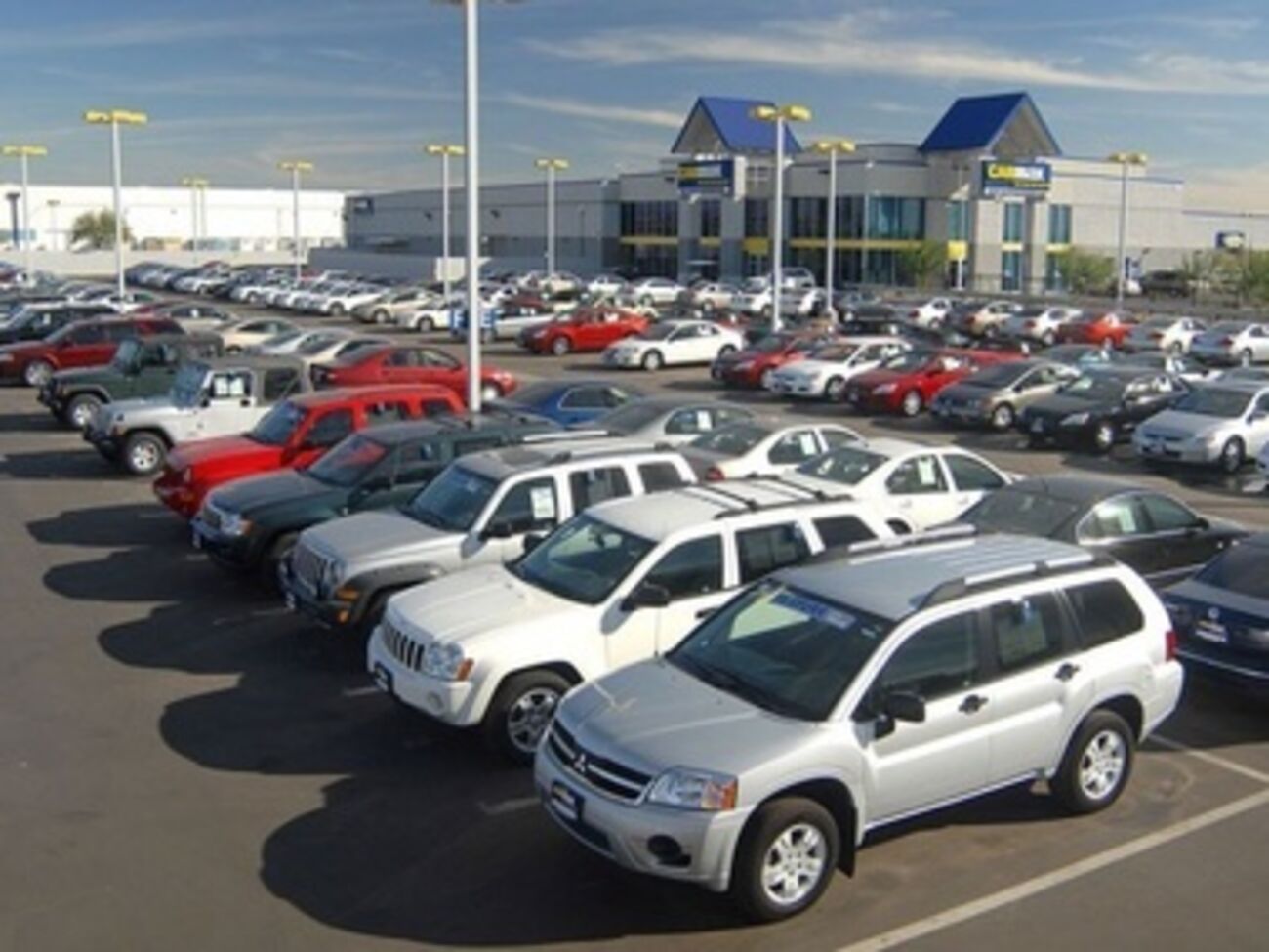 При таких темпах падения говорить о каком-либо восстановлении рынка нельзя