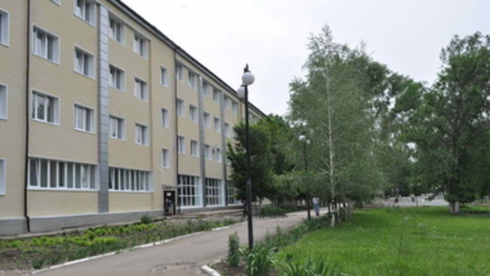 Амвросиевская школа-интернат отправила детей в Днепропетровскую область