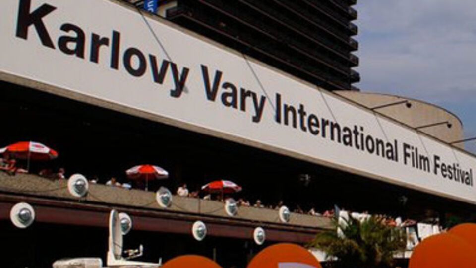 Фильмы на кинофестивале можно смотреть как в кинозалах, так и под открытым небом